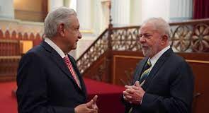 Al participar en un encuentro de legisladores de Morena